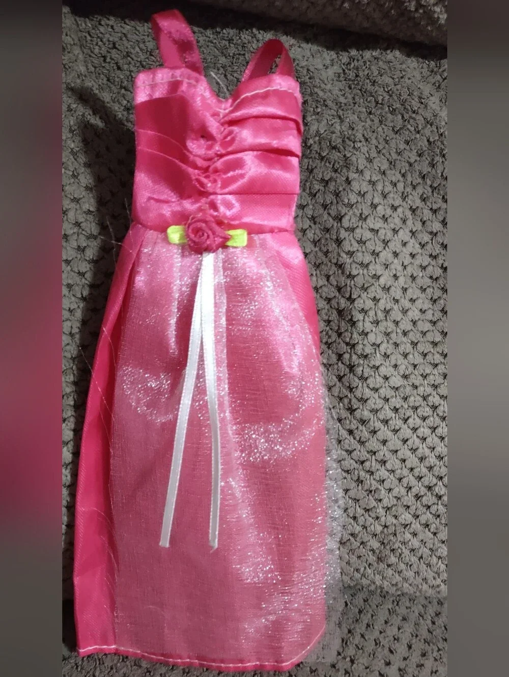 Source Unknown fashion doll